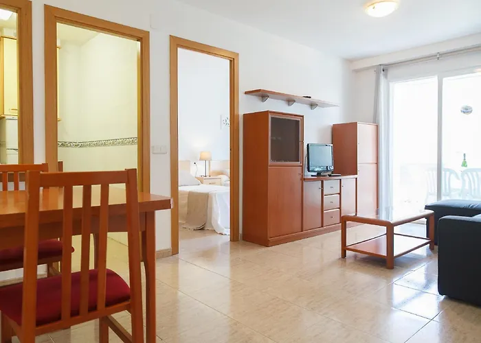 Uhc Larimar Family Complex * Salou